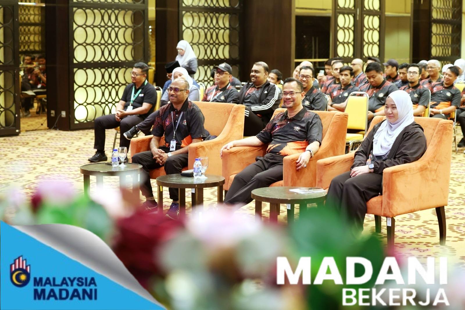 Majlis Amanat & Penyerahan Bendera Kontinjen Ibu Pejabat JKM Sempena Kursus Pemantapan Kerja Berpasukan JKM 2025
